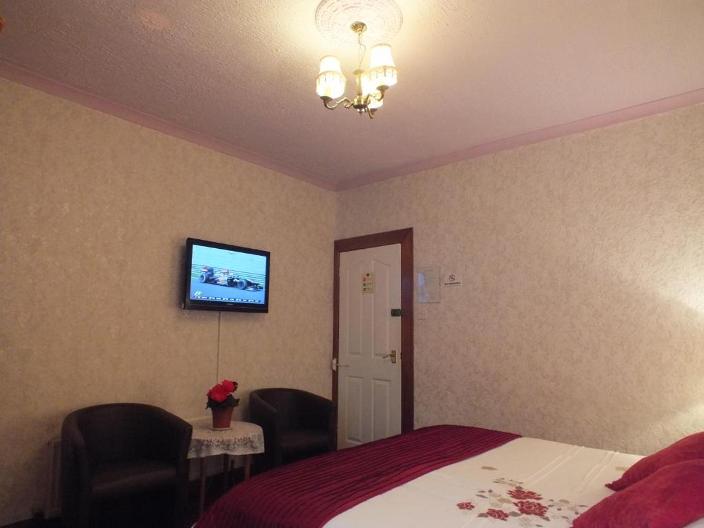 لارغس Glendarroch Guest House الغرفة الصورة